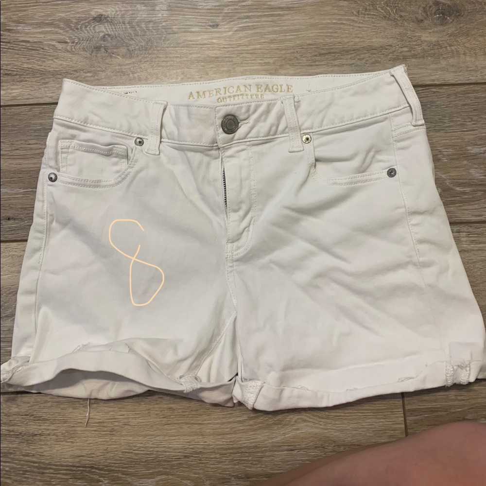 size 8 american eagle shorts